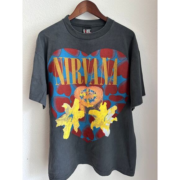 Nirvana Heart Shaped Box Vintage Reprint T-shirt Single Stitch Giant - Picture 1 of 6